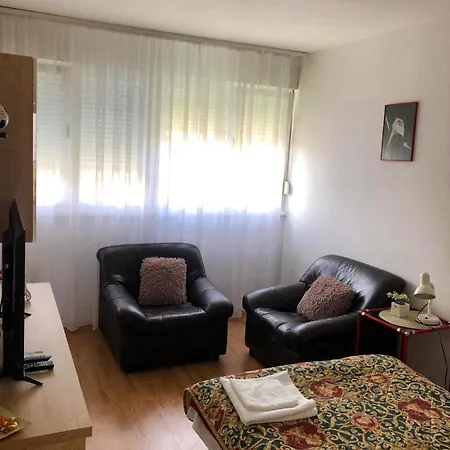 Maja Apartment *